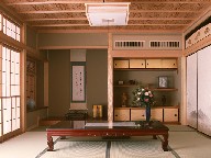 伝統的な畳・和室。日本の気候に適応しています。